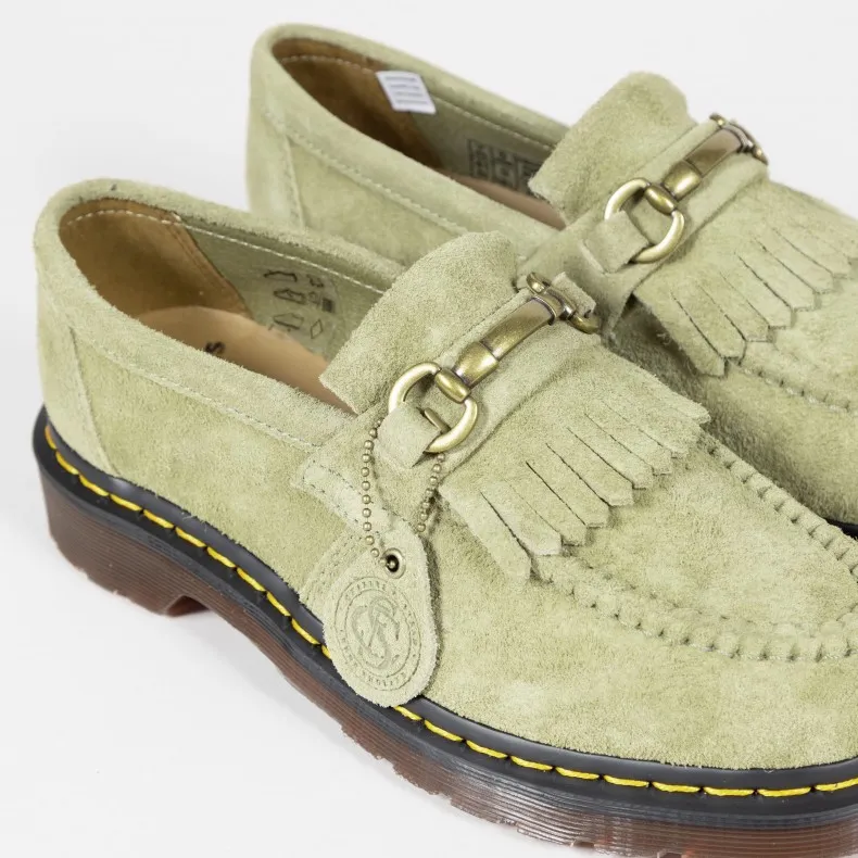 Dr. Martens Adrian Snaffle Oasis Suede (Pale Olive)