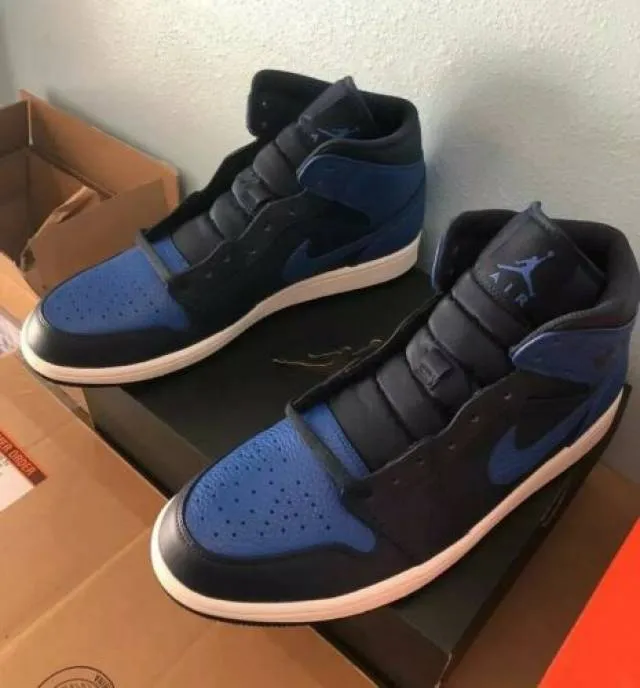 Nike Air Jordan 1 Mid Obsidian Black Game Royal Blue Men...