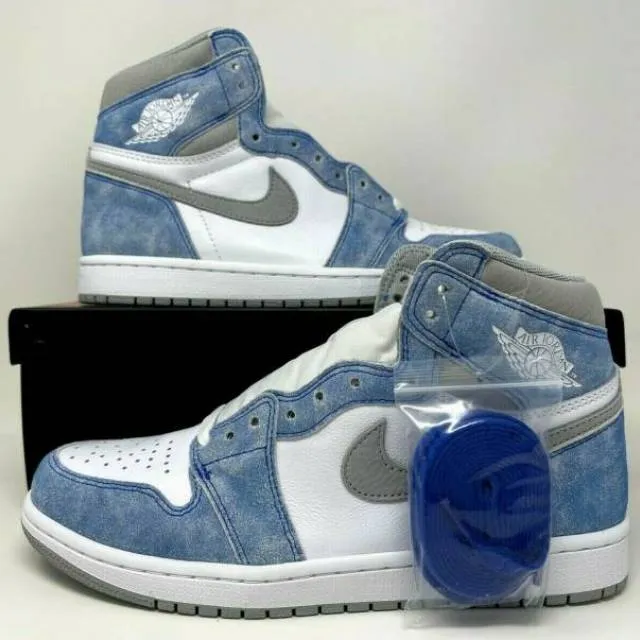 Nike Air Jordan Retro I 1 High OG Hyper Royal Smoke Grey...