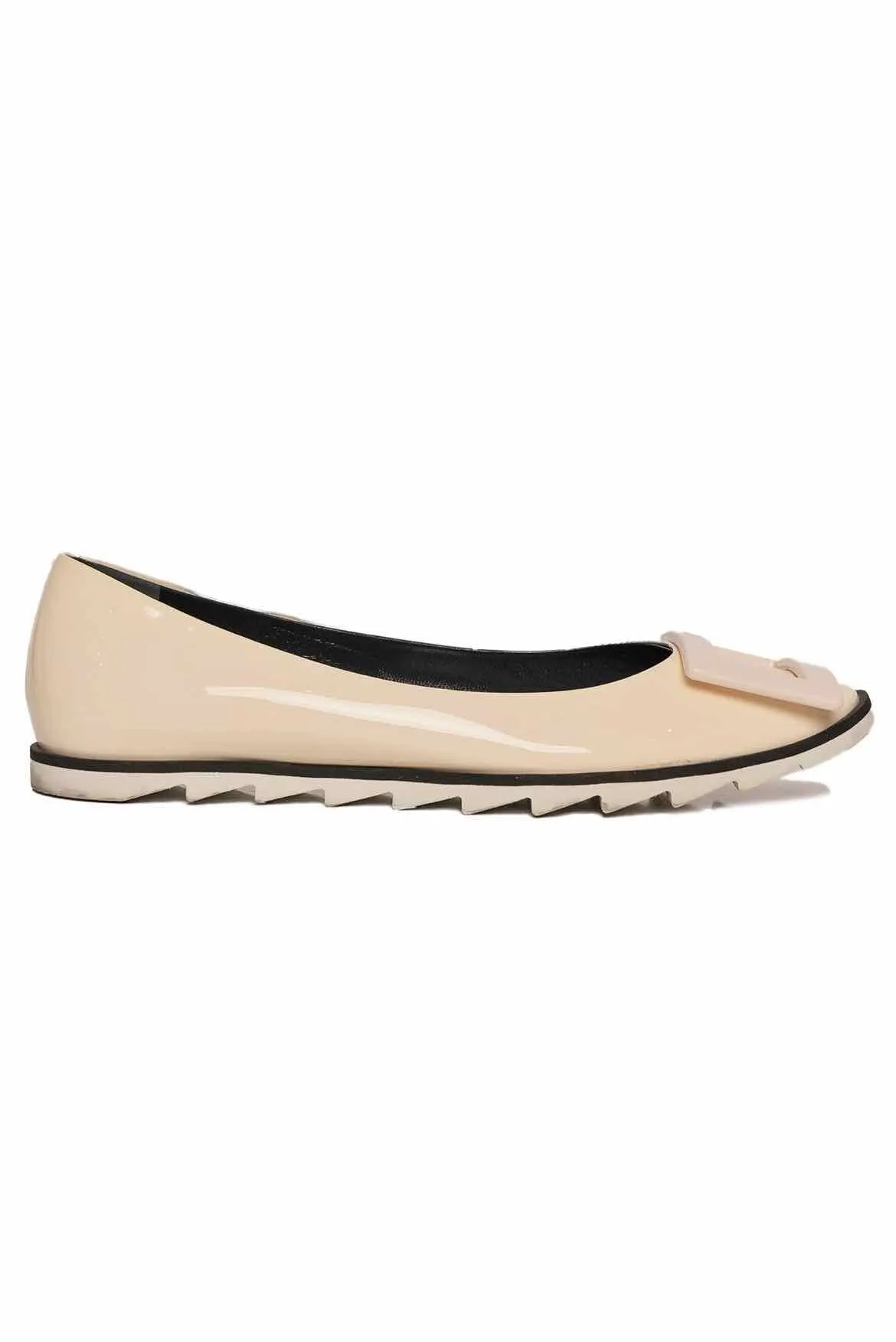 Roger Vivier Size 36 Flats